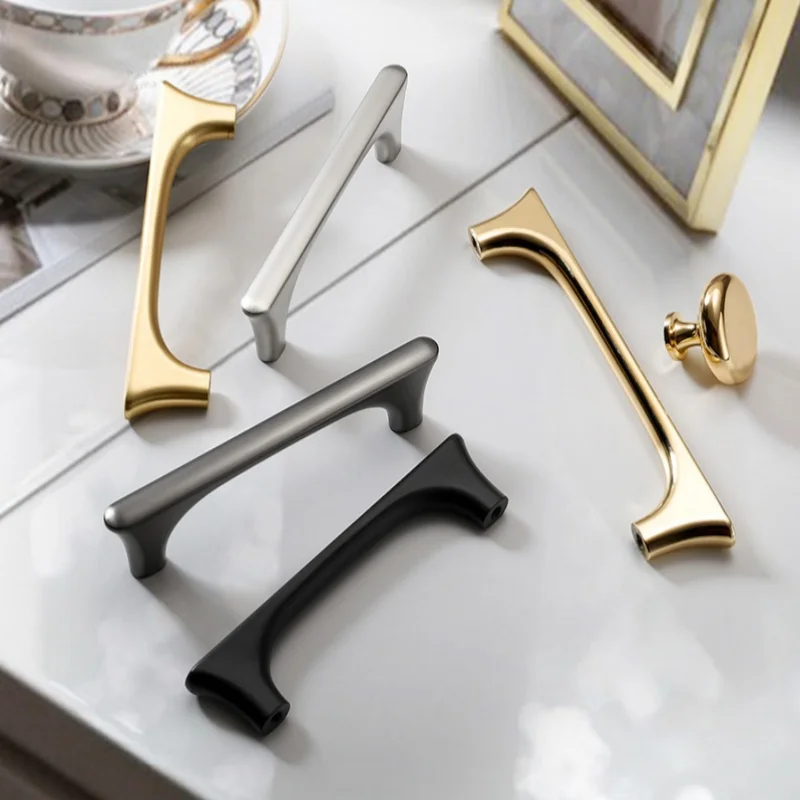 Nordic Solid Closet Pull Handles Brushed Matte Kitchen Cabinet Door Handles Drawer Knob For Long Cupboard Wardrobe Pulls Decor