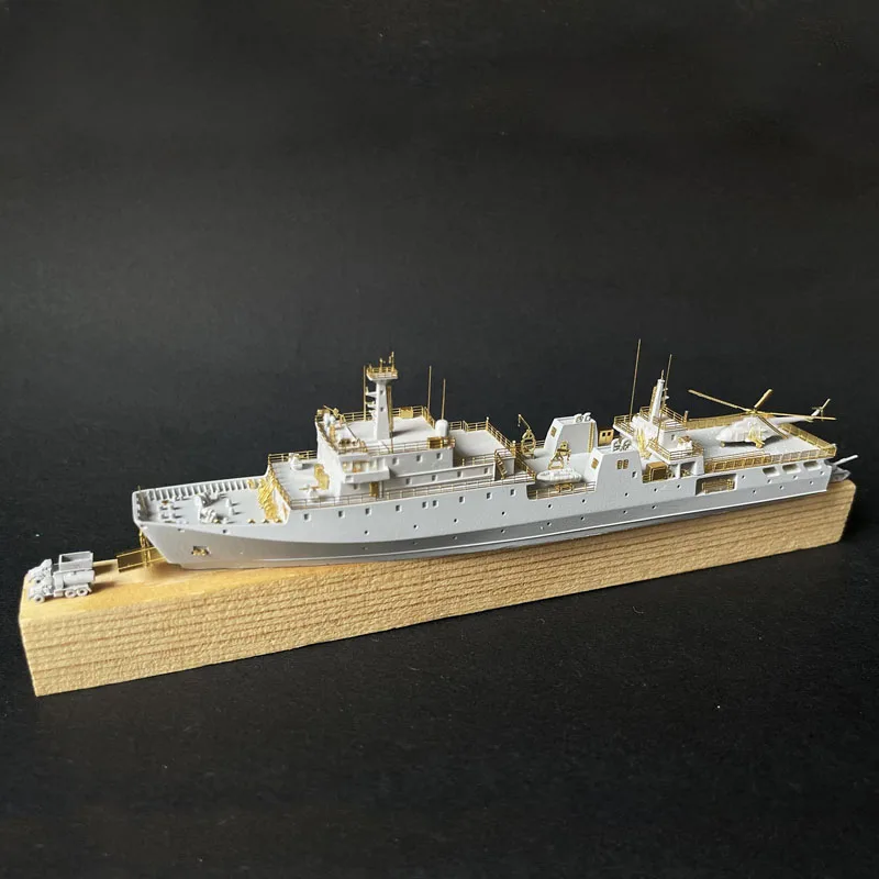 1/700 Chinese Army Type 701 Comprehensive Support Ship Model DIY Hand-assembled Ship Model Toy Gift Combat Attack Ship Model