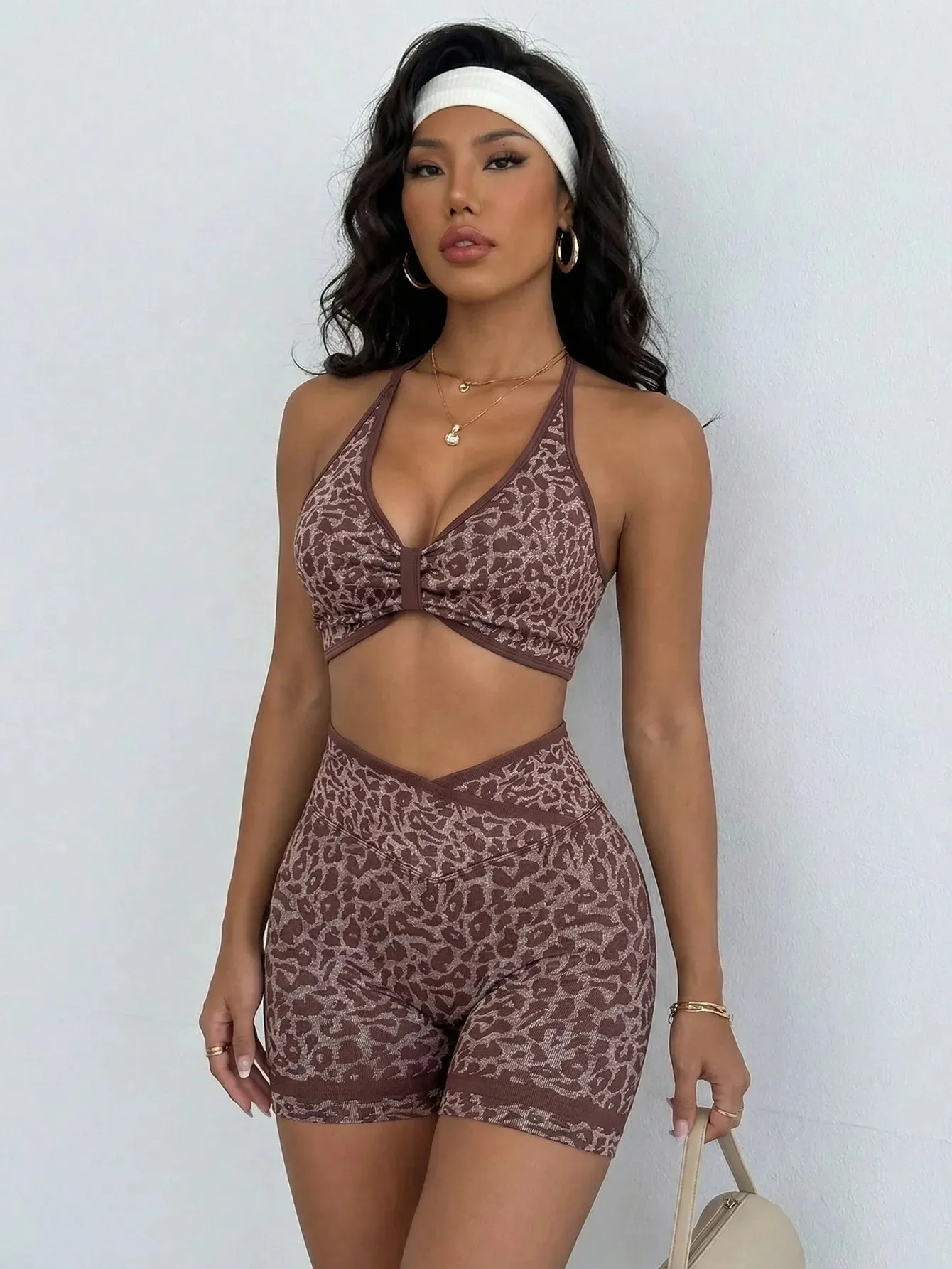 New 2-piece leopard print yoga set: cross-color sports bra with butt-lifting and tummy-slimming design, high-waisted shorts for