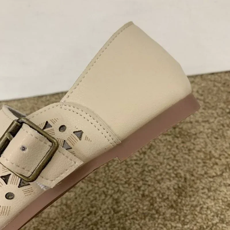 Płaskie buty damskie z wycięciami Khaki z okrągłym noskiem mokasyny Kawaii śliczne buty damskie elegancka sukienka moda L luksusowa marka E A