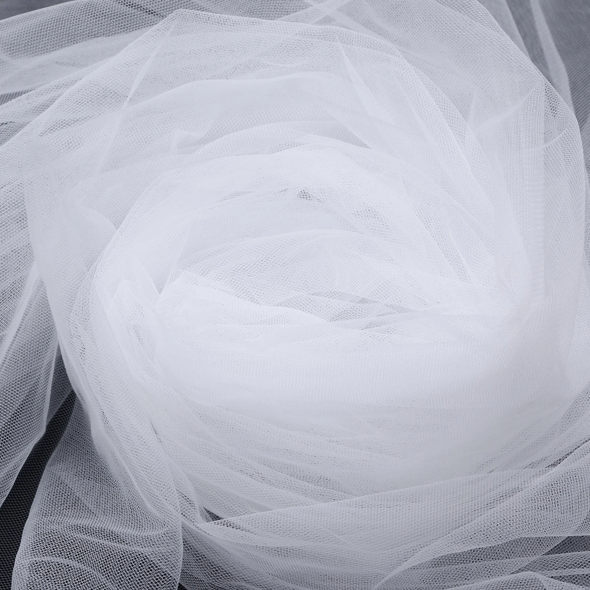 

Bridal Smooth Floor Pure White Wedding For Bride Elegant Long Lace Edge Metal Long Bridal Veil Wedding Veil Comb