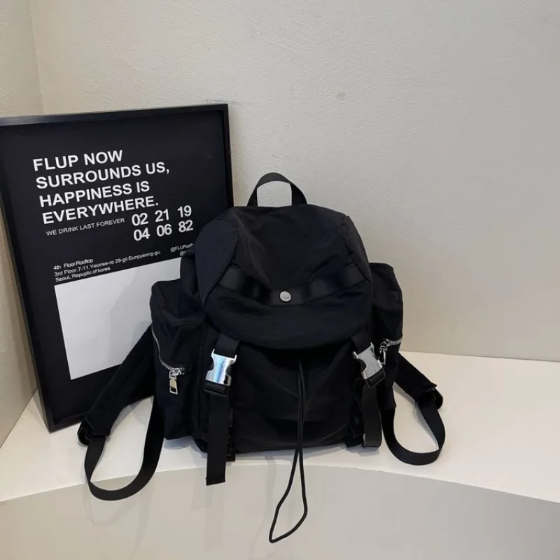 

Simple Casual Zipper Backpacks Solid Color Large Capacity Classic Style Durable Schoolbags for Unisex 2025 Couple Style New
