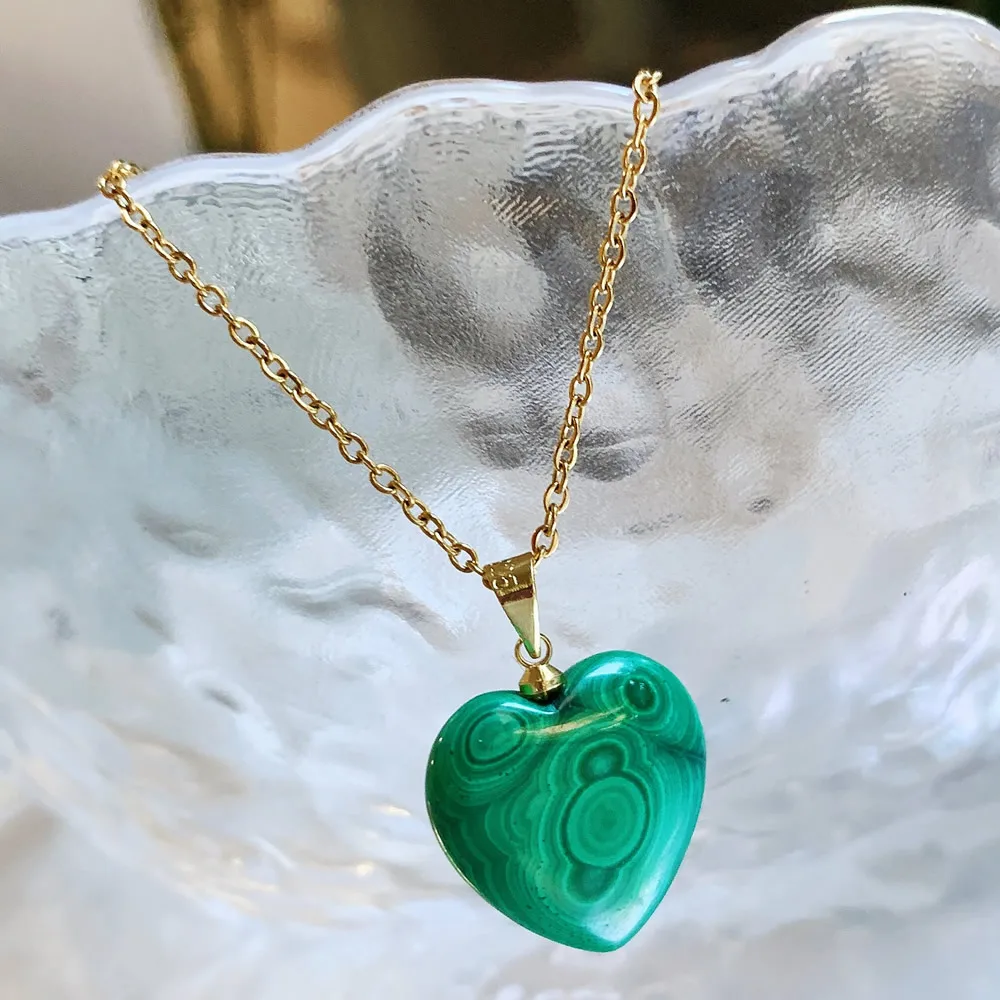 Real Natural Malachite Stone Pendant Necklace Healing Green Stone Heart Shaped Pendulum Charm Stainless Steel Chain Women Choker