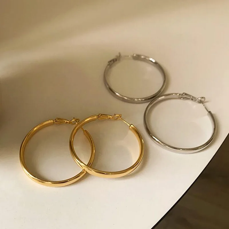 Classic Hollow Thick Loop Large Circle Hoop Earrings Never Fade Stainless Steel C-Ring Piercing Earrings Fashion Jewelry