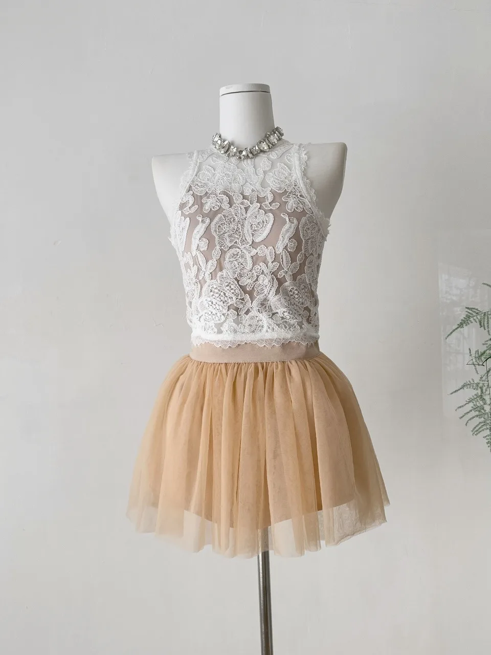 

Pure Desire Heavy Work Lace Vest Me Puffy f Skirt Set Women's Summer Faionable Breathable Hollow out Design