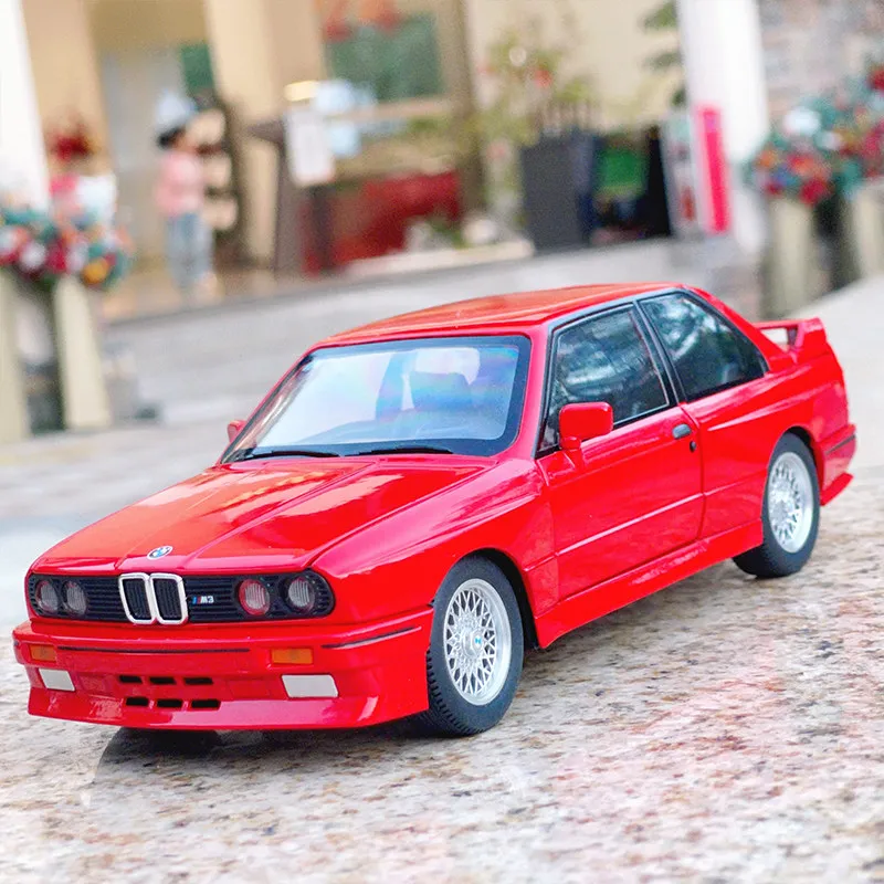

1:24 M3 E30 1988 Sports car Simulation Diecast Metal Alloy Model car Sound Light Pull Back Collection Kids Toy Gifts