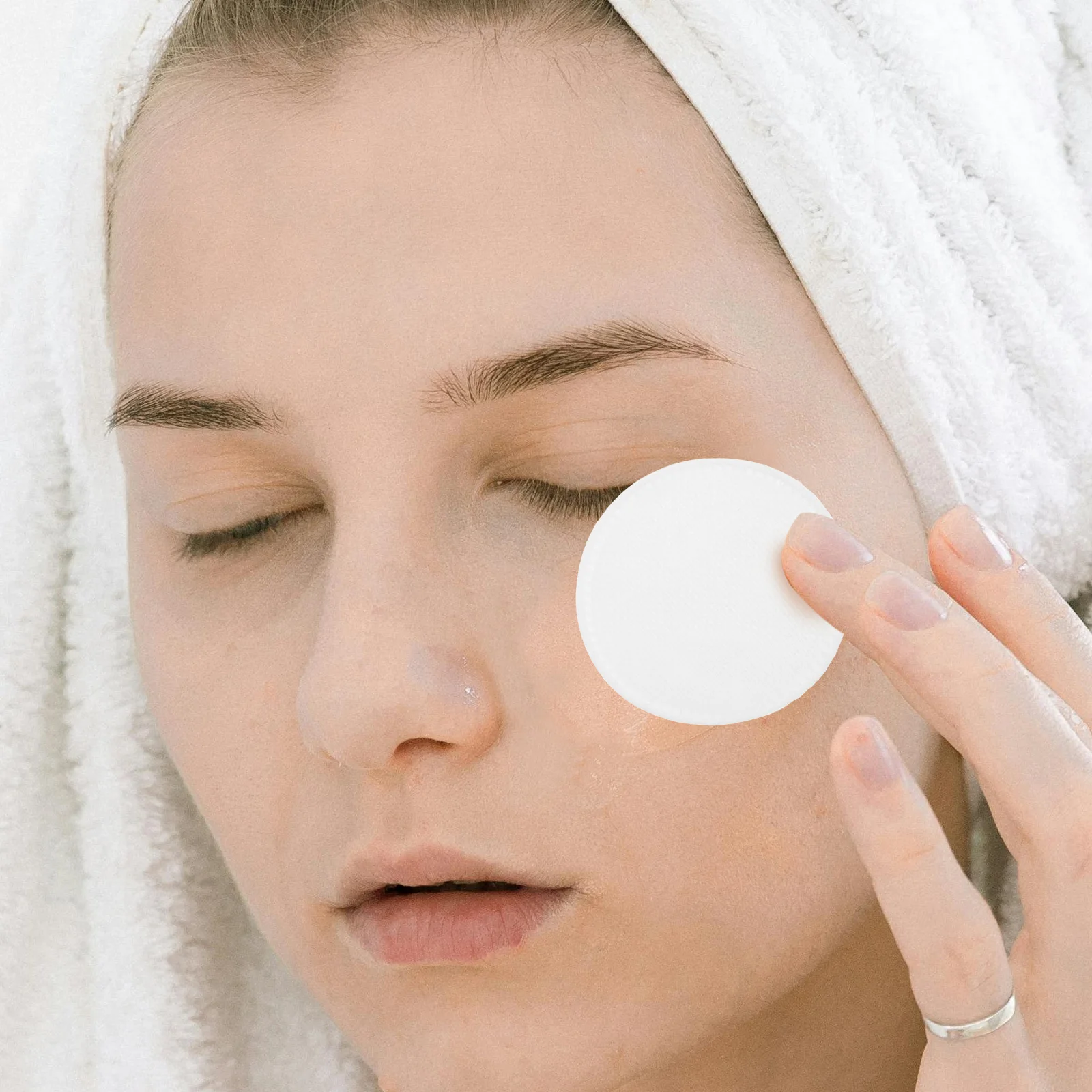 Dischetti di cotone per trucco da 100 pezzi Dischetti di cotone puro addensato su entrambi i lati per la pulizia del viso Dischetti per la rimozione degli occhi delle labbra della pelle sensibile