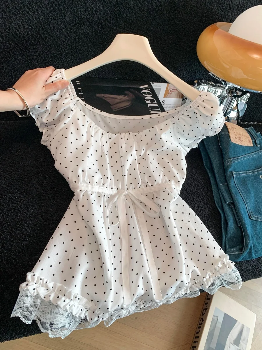 

Sweet Polka Dot Square Collar Bubble Sleeve Shirt Women Summer Lace Trim A-Line Waist Slim Short Sleeve Top Korean Style