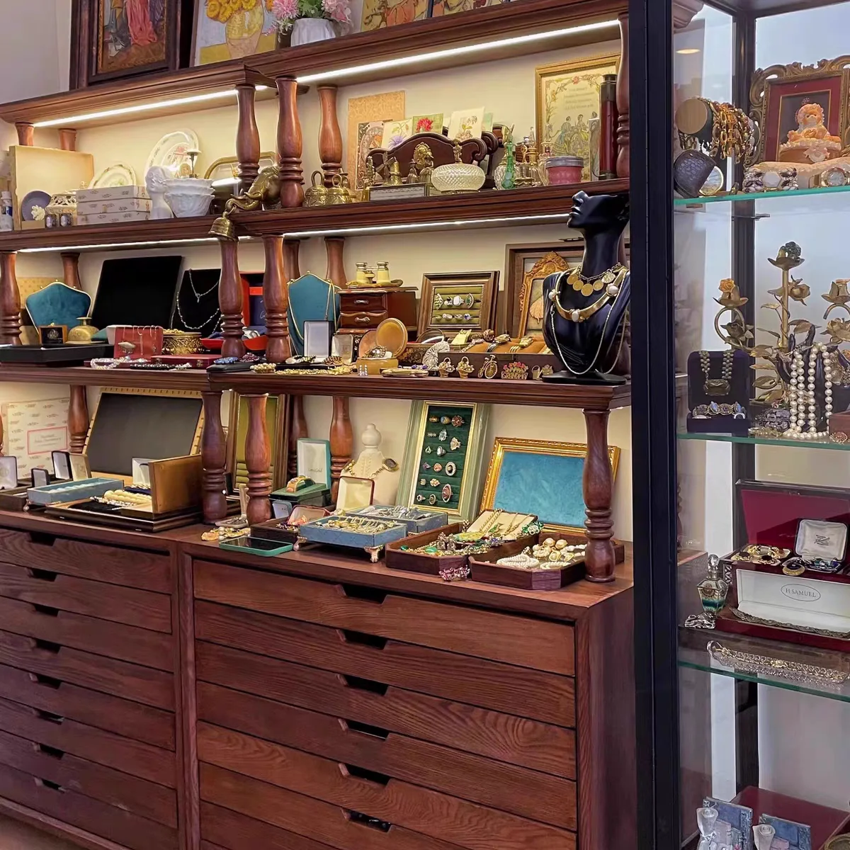 Jewelry Display Cabinet, Glasses Antique Store Display Cabinet Jade Watch Showcase