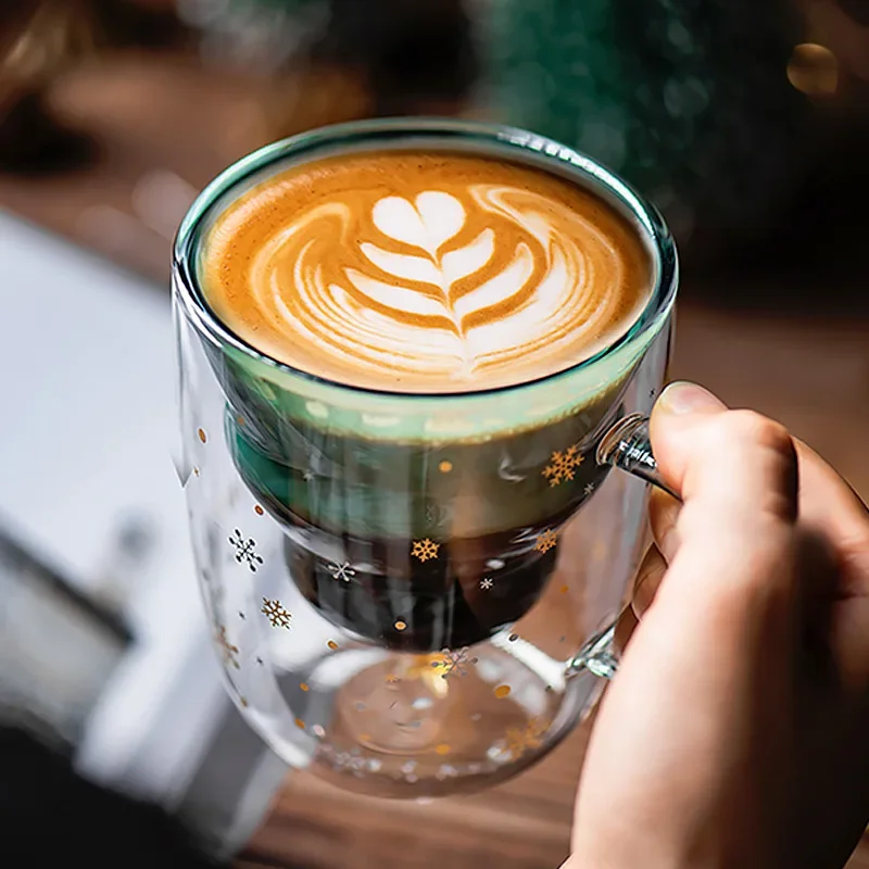 Tazza dell\'albero di natale tazza di vetro da montagna di neve tazza da caffè in vetro a doppia parete resistente al calore cartone animato regalo