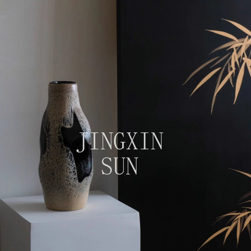 vase-d'art-avance-wabi-sabi-de-style-japonais-articles-de-fleurs-decoration-douce