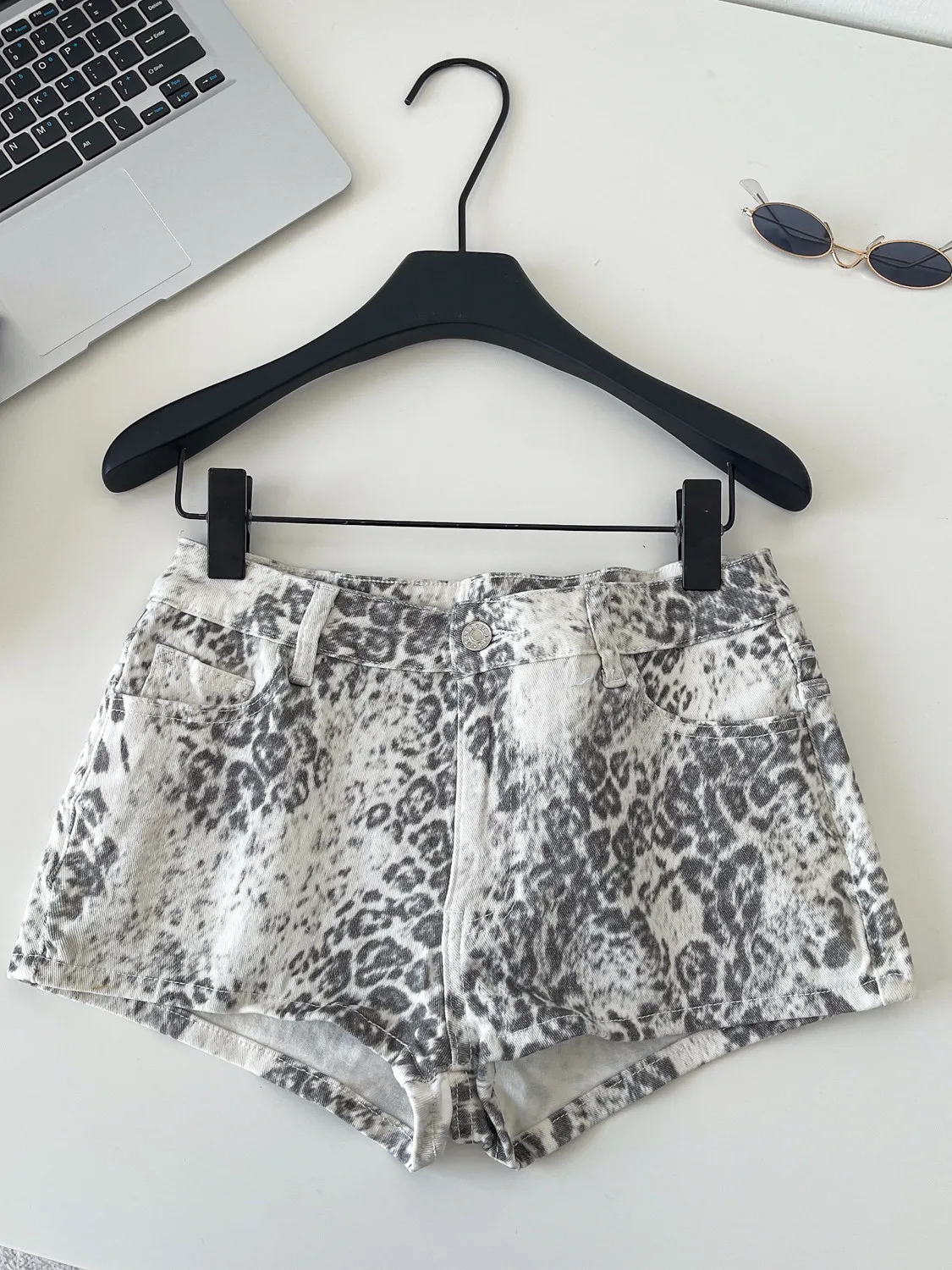 New Spring Y2K Sexy Leopard Print Denim Shorts Women Fashion High Waist Wide Leg Pants Street Trendy Spice Girl Hotsweet Pants
