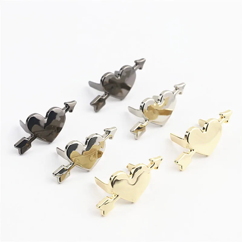 2pcs Metal Heart Shape Decoration Buckle New Style Clip Clasp Hardware for Leather Craft Bag Garment Handbag Shoe Accessories