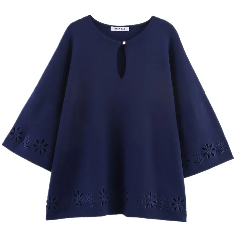 

Women's Embroidered Knitted Hollow out Sve V-Ne Top Faionable European Sle Thin Seven Sve Length V-Ne Design