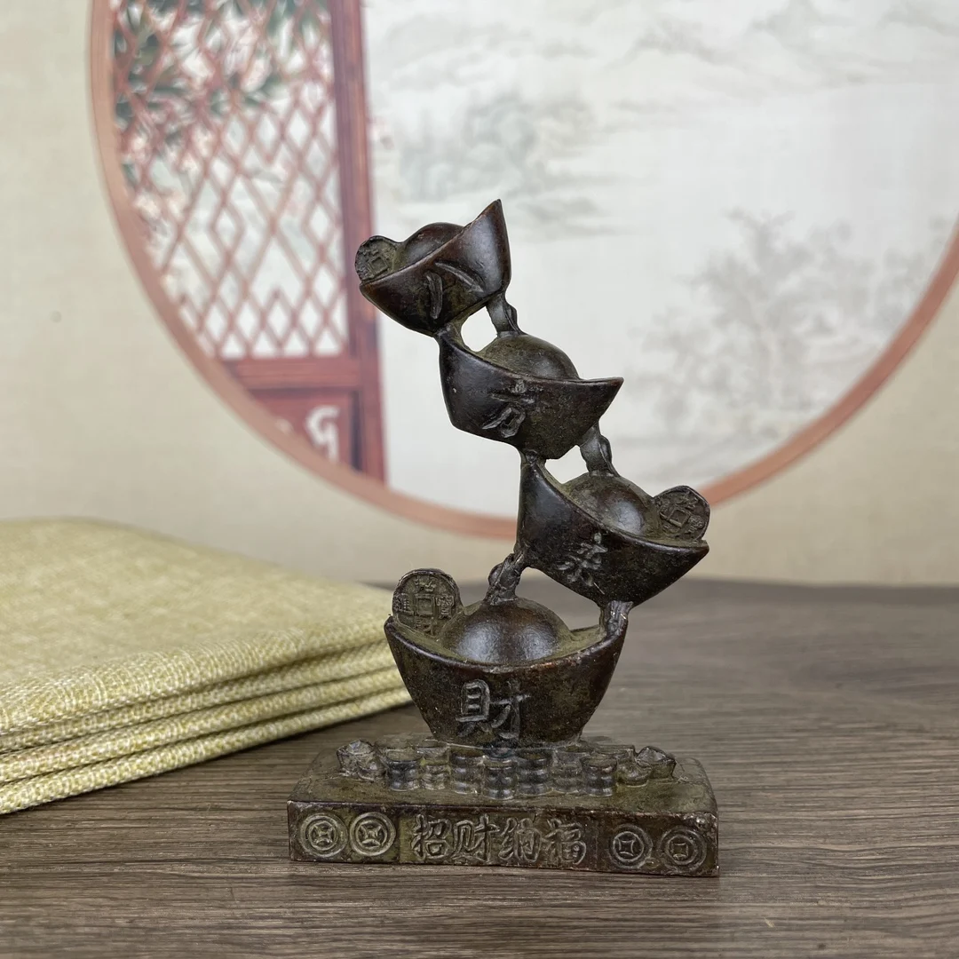 Metal Statue Best wishes Attracting wealth and receiving blessings Yuanbao Length about 5.8cm, width about 2cm, height about 9cm