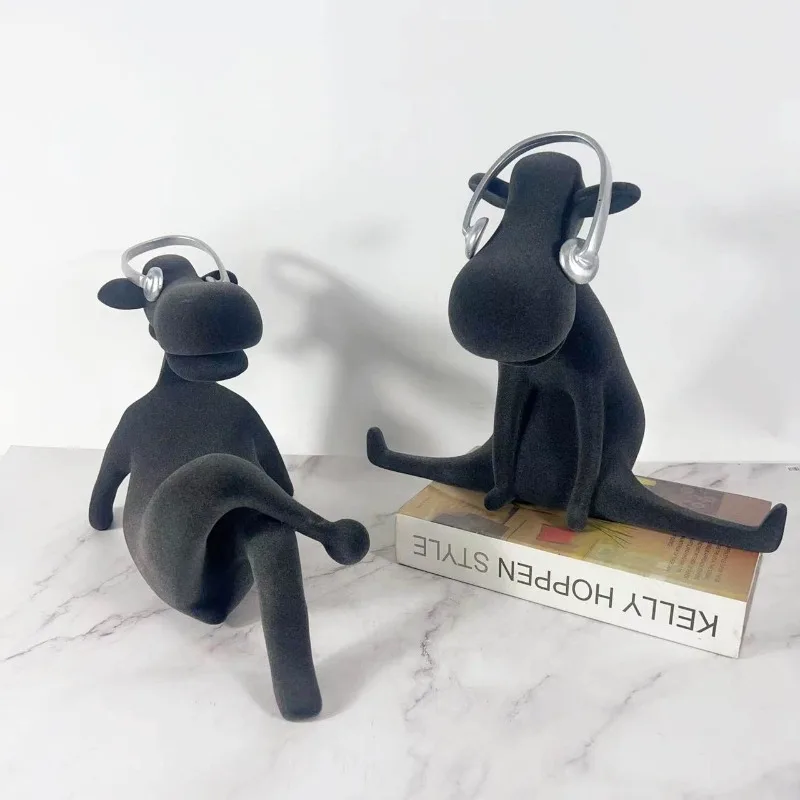 

Modern Simple Flocking Donkey Design Figurines Crafts Nordic Style Room Office Jewelry Porch Decoration Miniatures Funny Gifts