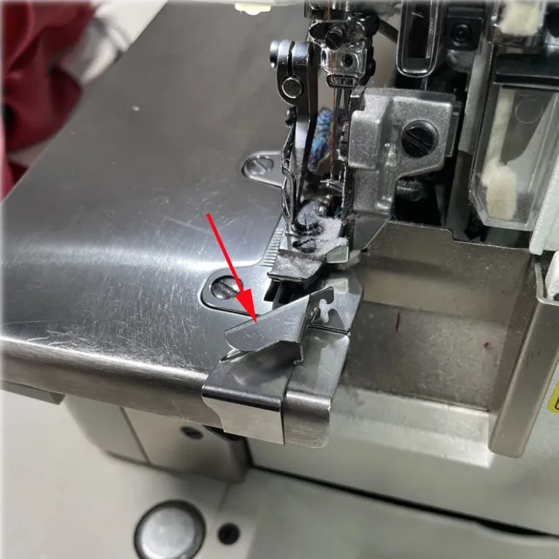 1 PC Gauge Hemmer Guider, Hem Guider for Industrial Overlock Sewing Machine Prevent Curling of Fabric Rule Sewing Machine Parts