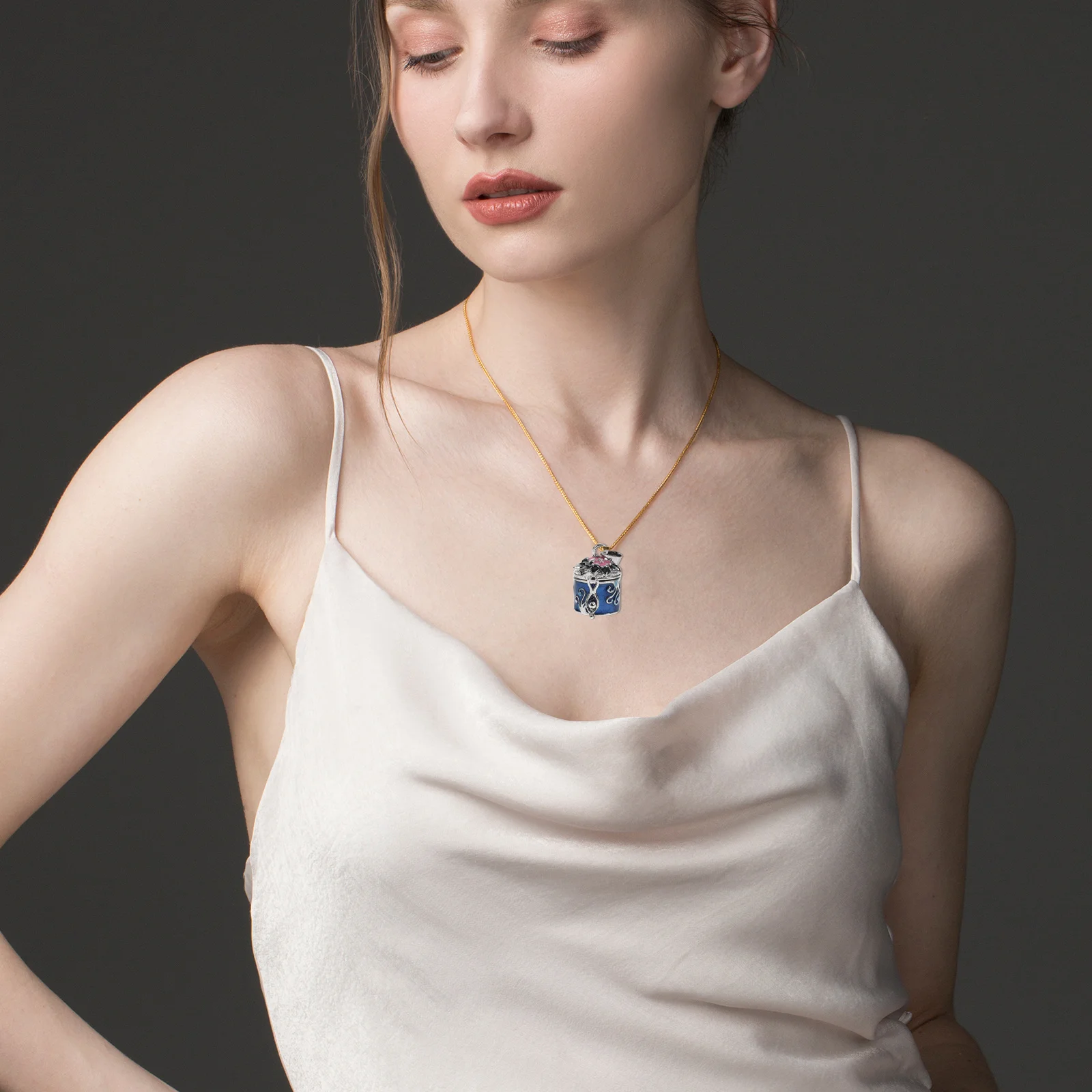 

Ashes Urn Pendant DIY Cremation Necklace Copper Material High Hardness Not Easy Deform Exquisite Craftsmanship Memorial Keepsake