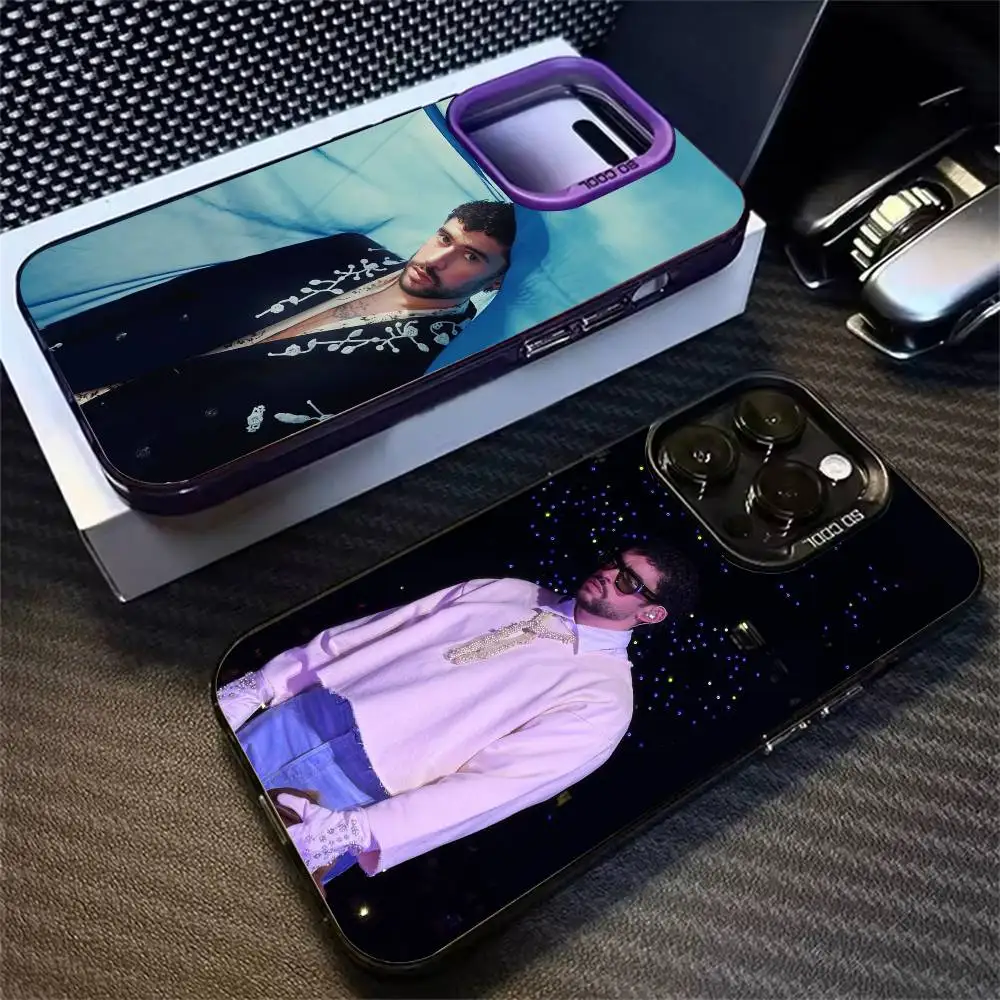 Capa de Celular Estrela Espanhola Premiada com o Prêmio Grammy para iPhone 17, 16, 15, 12, 13, 14, 11 Plus, Pro Max, XS, Cor Prata