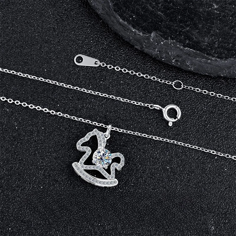 

S925 Silver Wooden Horse Diamond Necklace 0.5ct D Moissanite Adjustable Clavicle Chain Wedding Engagement Women Birthday Gift