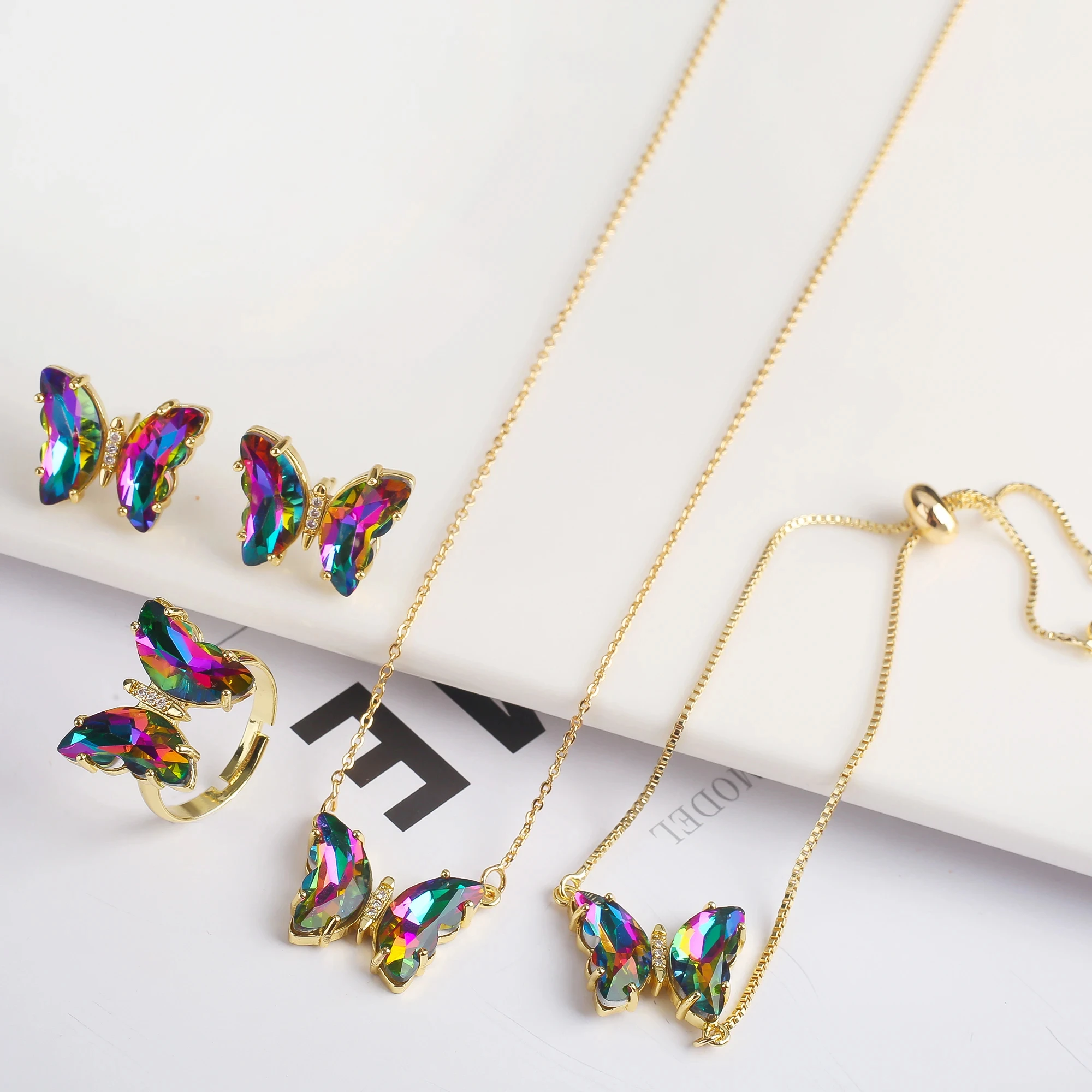 Women Shiny Crystal Butterfly Pendent Necklace Sets Romantic Jewelry Bracelet Ring Necklace Earring Set Dinner Dress Accessories