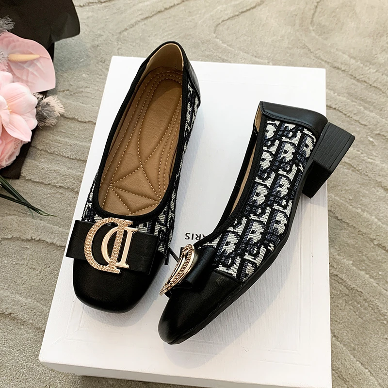 

Womens Luxury Shoes Head Low Heel Shoes Soft Soled Metal Design Comfortable Work Square Head Embroidery Skirt Mary Jane Shoes