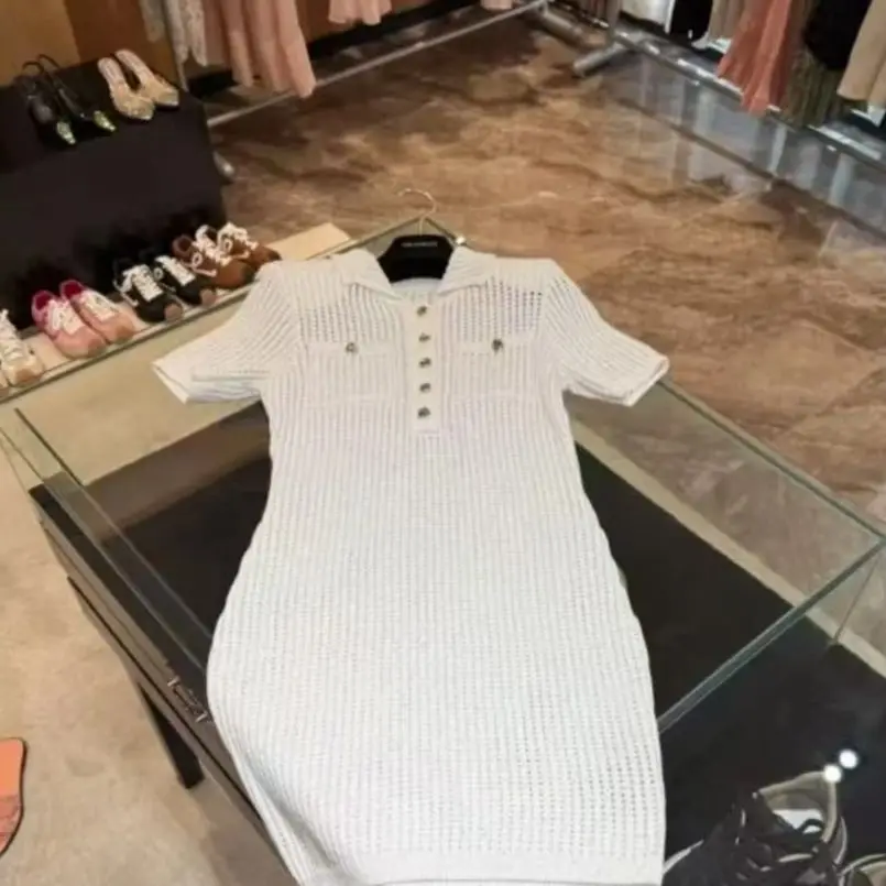 

High Quality Summer New Fashion Temperament Commuting Socialite Style Women's Knitted Hollow Button Slim Fit Short Sleeved Dress