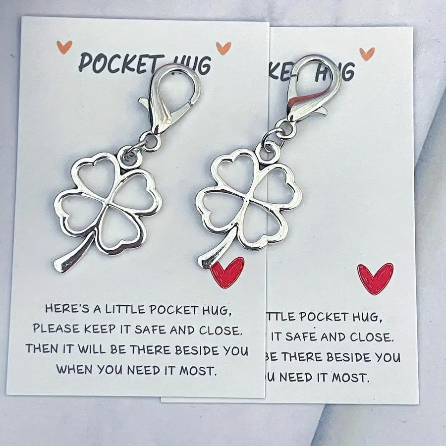1/5/10/20/50/100pcs Red Heart Hug Paper Card with Large Lobster Clasp, Alloy Four-Leaf Clover Keychain - Blessing Gift for Frien