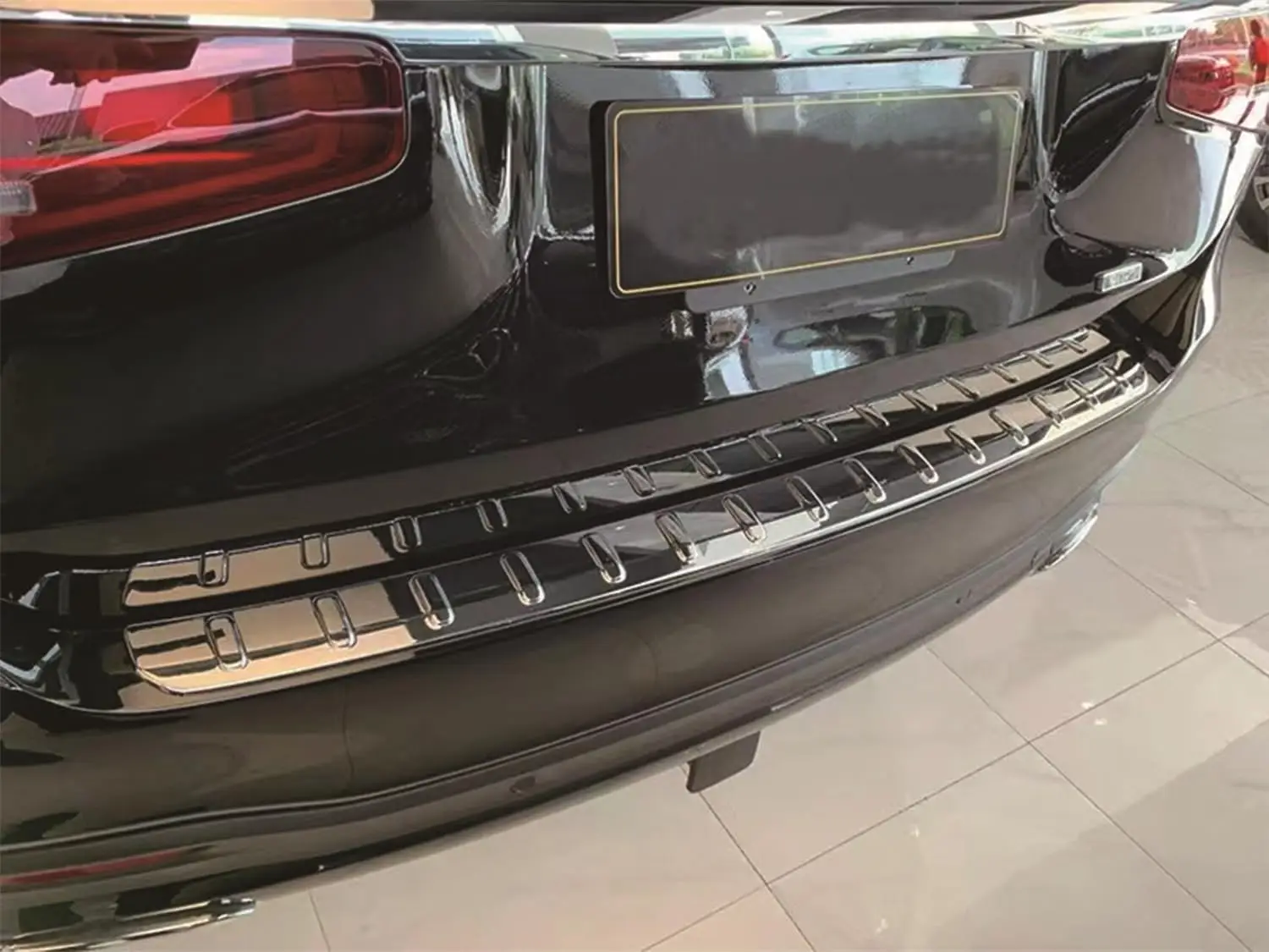 

For Mercedes-Benz GLS-Class 2020-2024 Steel Silver Rear Trunk Outer Bumper Protector Guard Sill Plate Cover 1pc