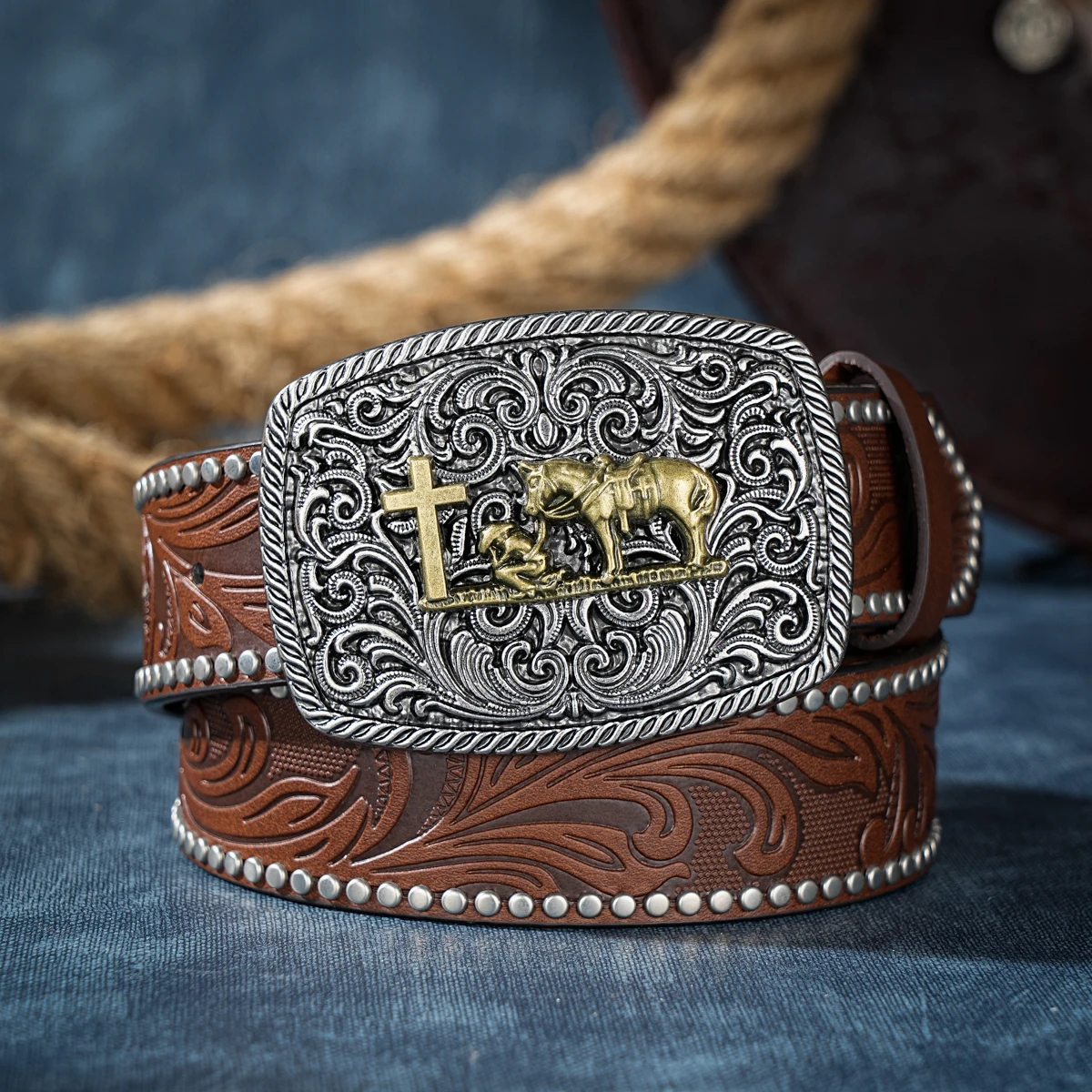 

Мужской и женский повседневный ретро-ремень в западном стиле! Ремень из искусственной кожи с металлической пряжкой, подходящий для повседневной рабочей одежды.