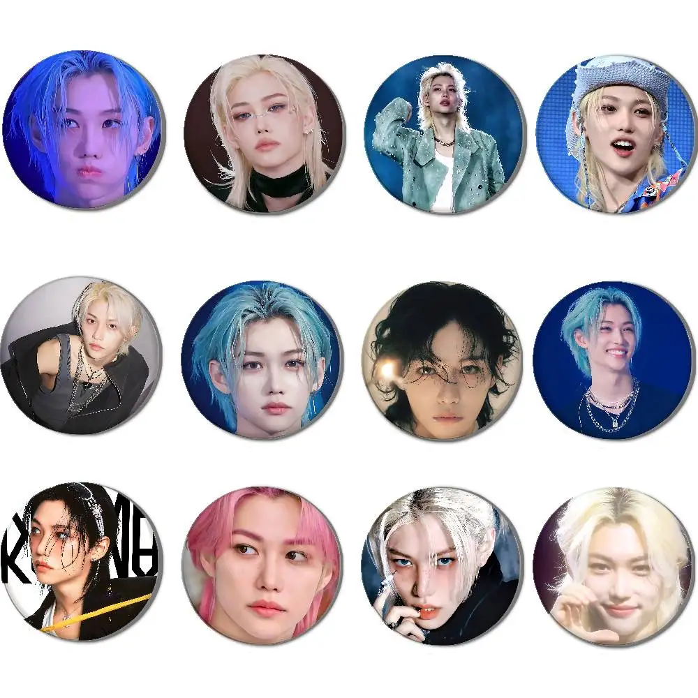 الكورية الذكور المعبود F-FelixS شارات زر PinsBrooch الإبداعية مضحك يقتبس شارة الملابس على ظهره مجوهرات هدية للأطفال الأصدقاء