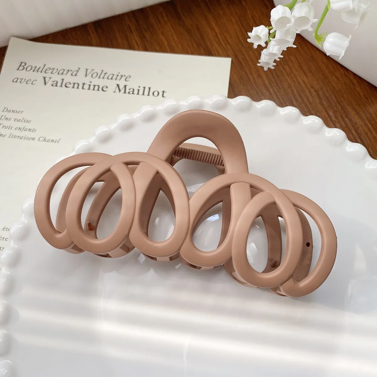 مخالب شعر نسائية كورية مجوفة بلون سادة، مشابك شعر بسيطة ومتعددة الاستخدامات، إكسسوارات شعر كبيرة عصرية للفتيات #3