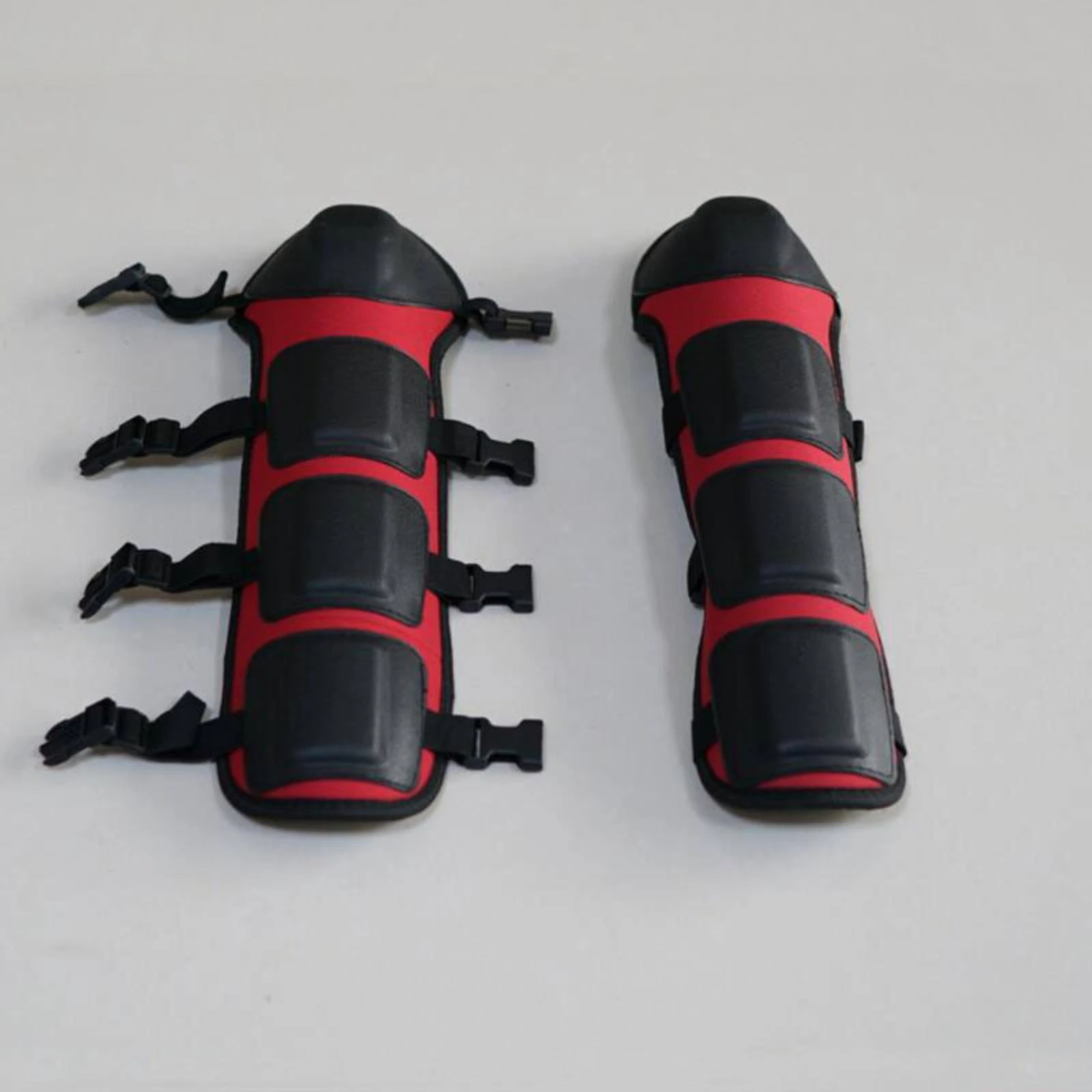 Grass Trimmer Knee Guard Adjustable Straps Grass Cutting Leg Pad Garden Knee Protector Easy to Wear for Gardening