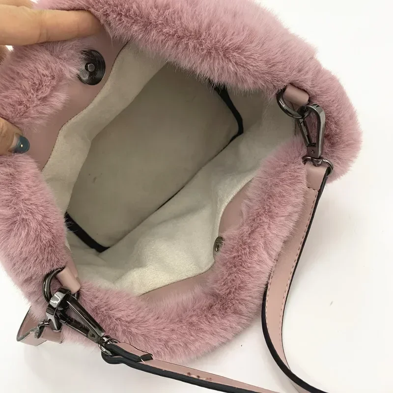 Luxury Designer Handbags for Women Faux Mink Fur Plush Ladies Shoulder Bucket Bags Crossbody Bag Clutch Purse Sac A Main Bolsas