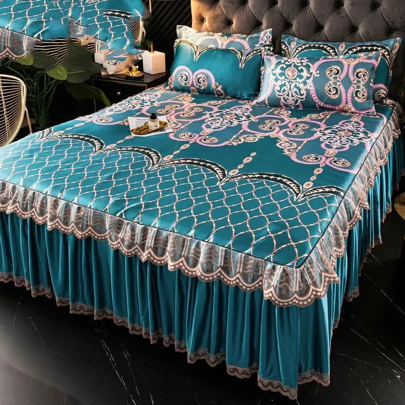 3-Piece Sexy Flower Bedspread - Non-Slip Bed Dress Sheet for King/Queen Size (1.5M/1.8M/2M) Beds, Soft Home Bedding Cover