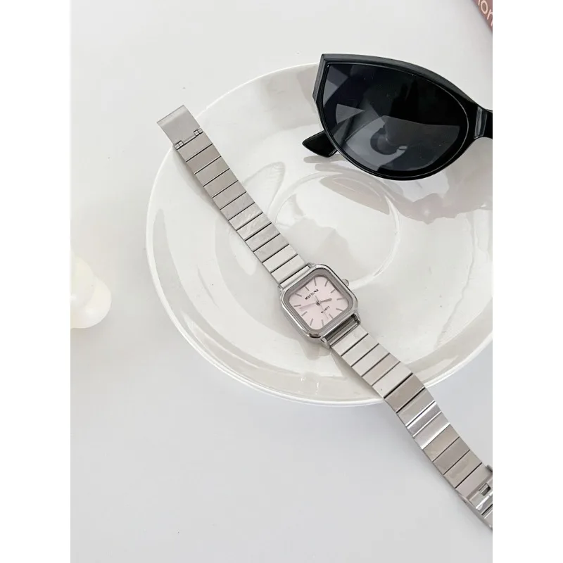 ساعة كوارتز رقمية صغيرة الحجم للنساء، ساعة كوارتز عالية الجودة لطلاب المدارس الثانوية، هدية عيد ميلاد كورية