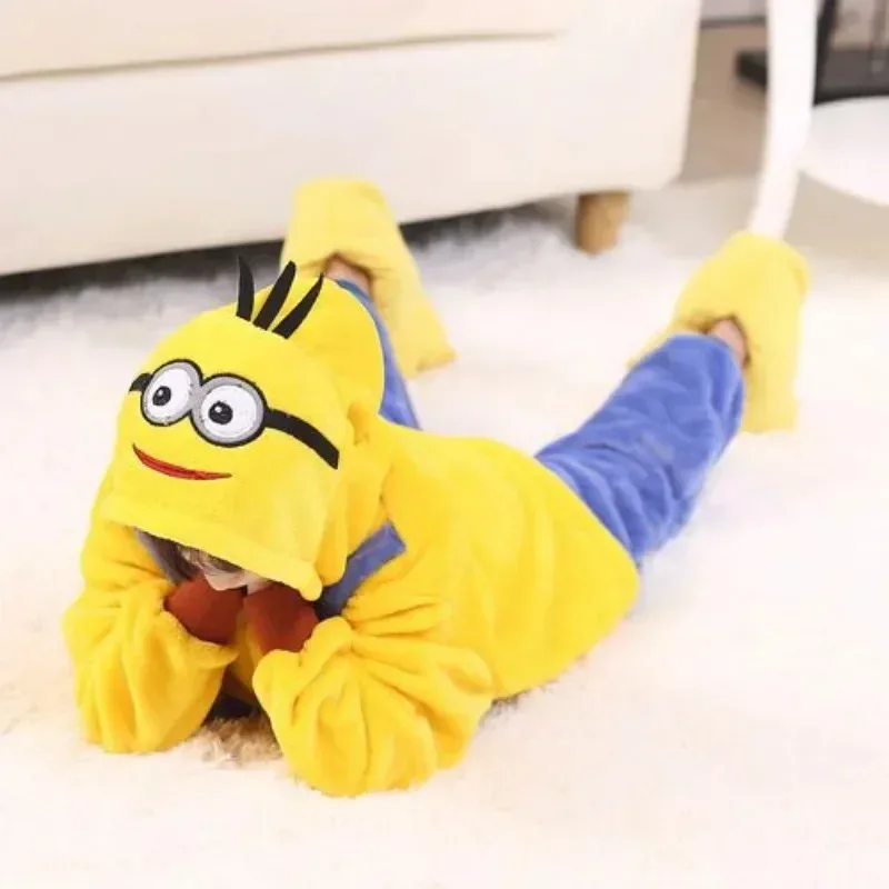 2025 Halloween Cosplay Minions pijamas de una pieza de dibujos animados para niños personalidad creativa kawaii engrosado ropa cálida para el hogar cosp