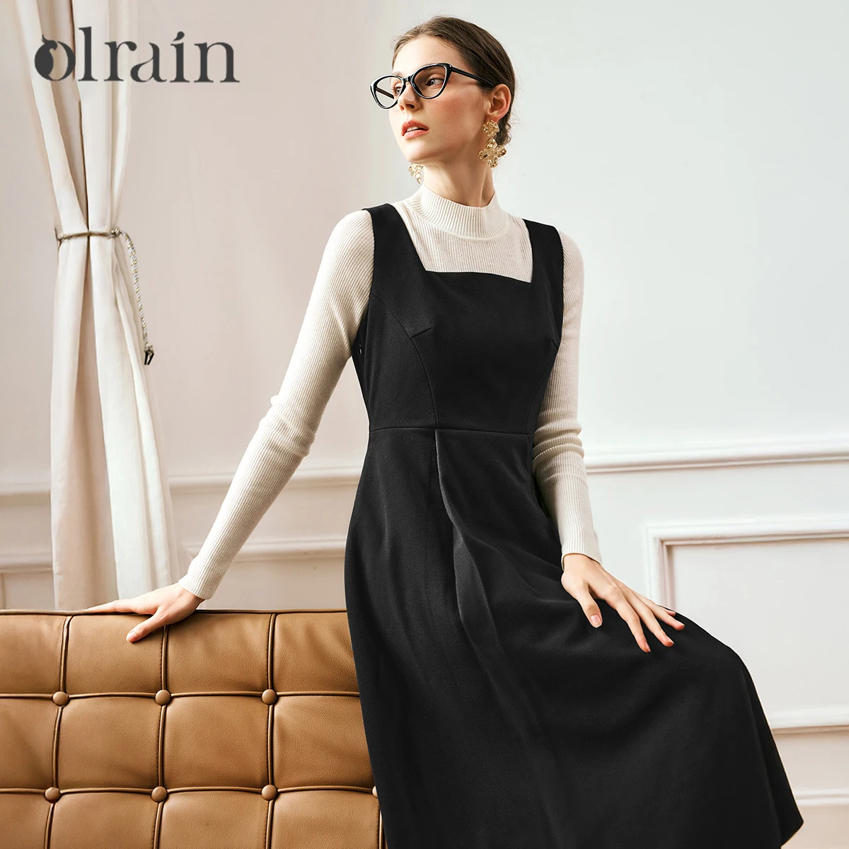 

OLrain Hepburn Style Black Dresses Women 2025 Spring A-line Square Collar Sleeveless Behind Hollow Folds Long Dress O56DL88310