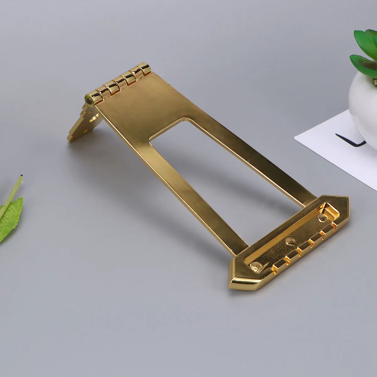 

Metal 6 String Tailpiece Set for Jazz Guitar Golden Bridge Upgrade with Screws Professional Installation