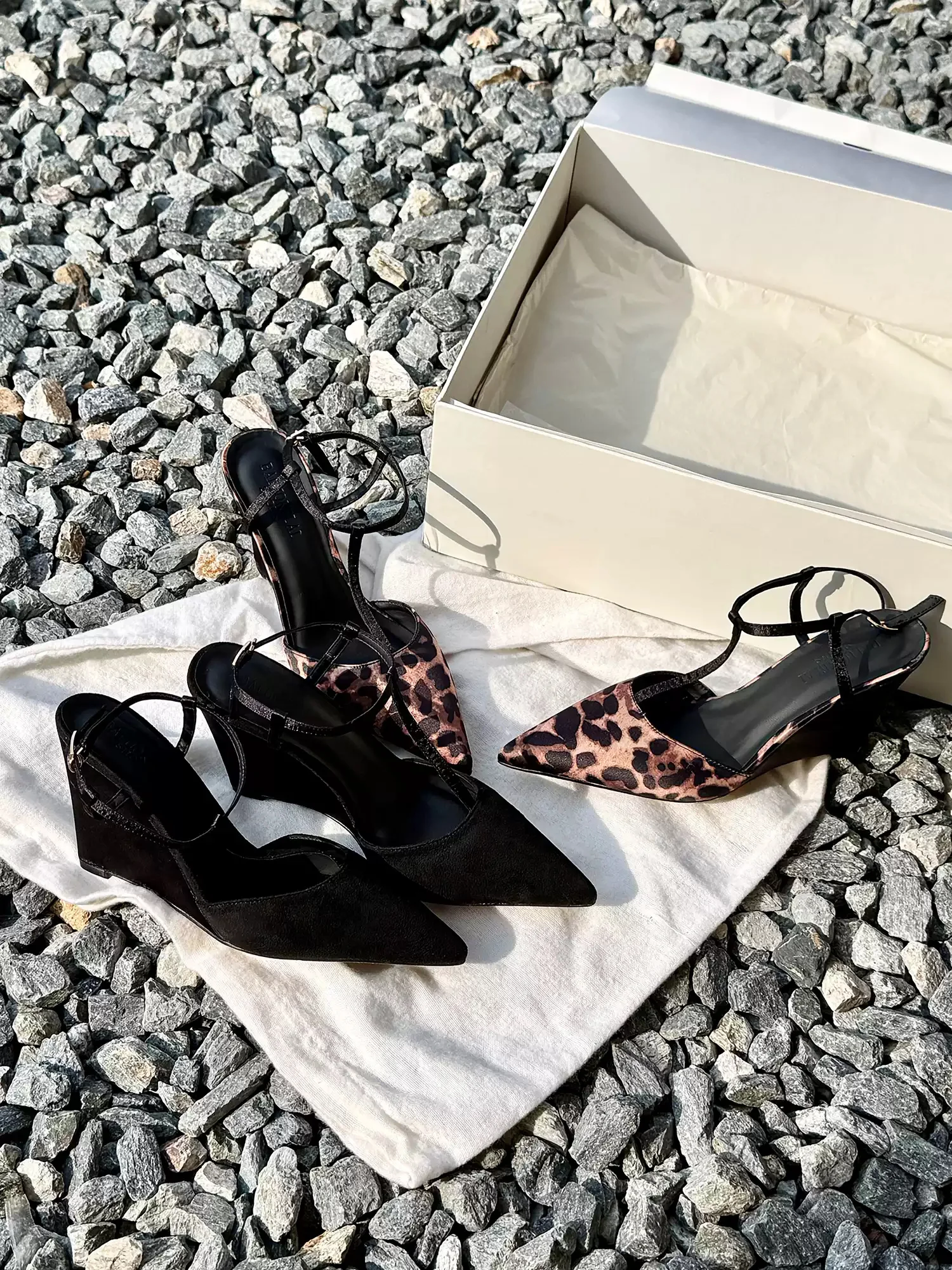 Women's Square-Toe Stiletto Sandals Sparkling Crystal Fishbone Skeleton T-Strap Decor Adjustable Ankle Slingback Buckle Footwear