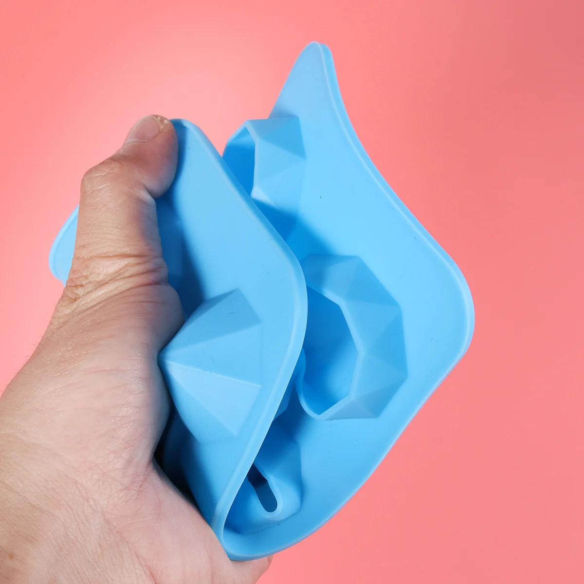 

6 Cavities Silicone Ice Mold Diamond Shaped Ice Cube Maker for Pudding Jelly Dessert Craft Bar Accessories