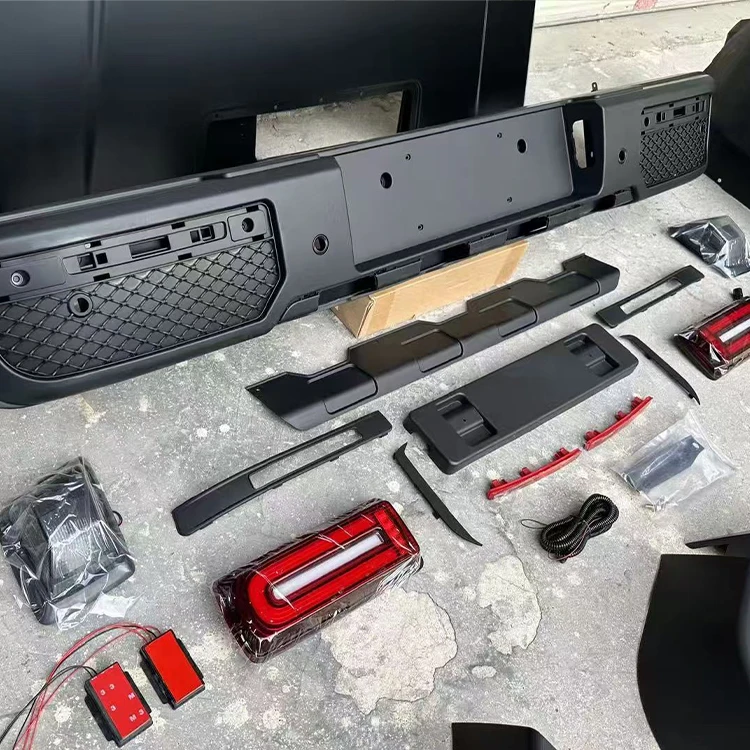 For the G-Class 2004-2018 bright black/carbon fiber exterior New hot-selling, durable W463 body kit 4