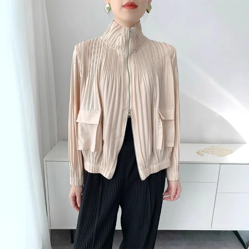 

Miyake Spring and Autumn Coat Women's Fashion Folded Zipper Shirt Breadwear Street Versatile Top High Sense Short Jacket