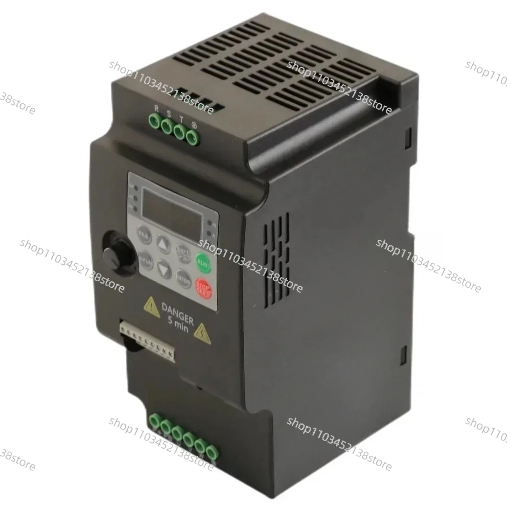 310, 0.75kw 1.5kw 2.2kw 4kw 5.5kw Input 220V/380V Three Phase Output 220V/380V Motor Speed Regulator Motor Controller