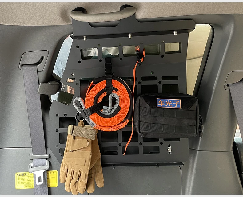 

Панель-органайзер Molle на боковое окно для Toyota Land Cruiser Prado J120 2003-2009 и Lexus GX470 2003-2009 (крепление на задний багажник)
