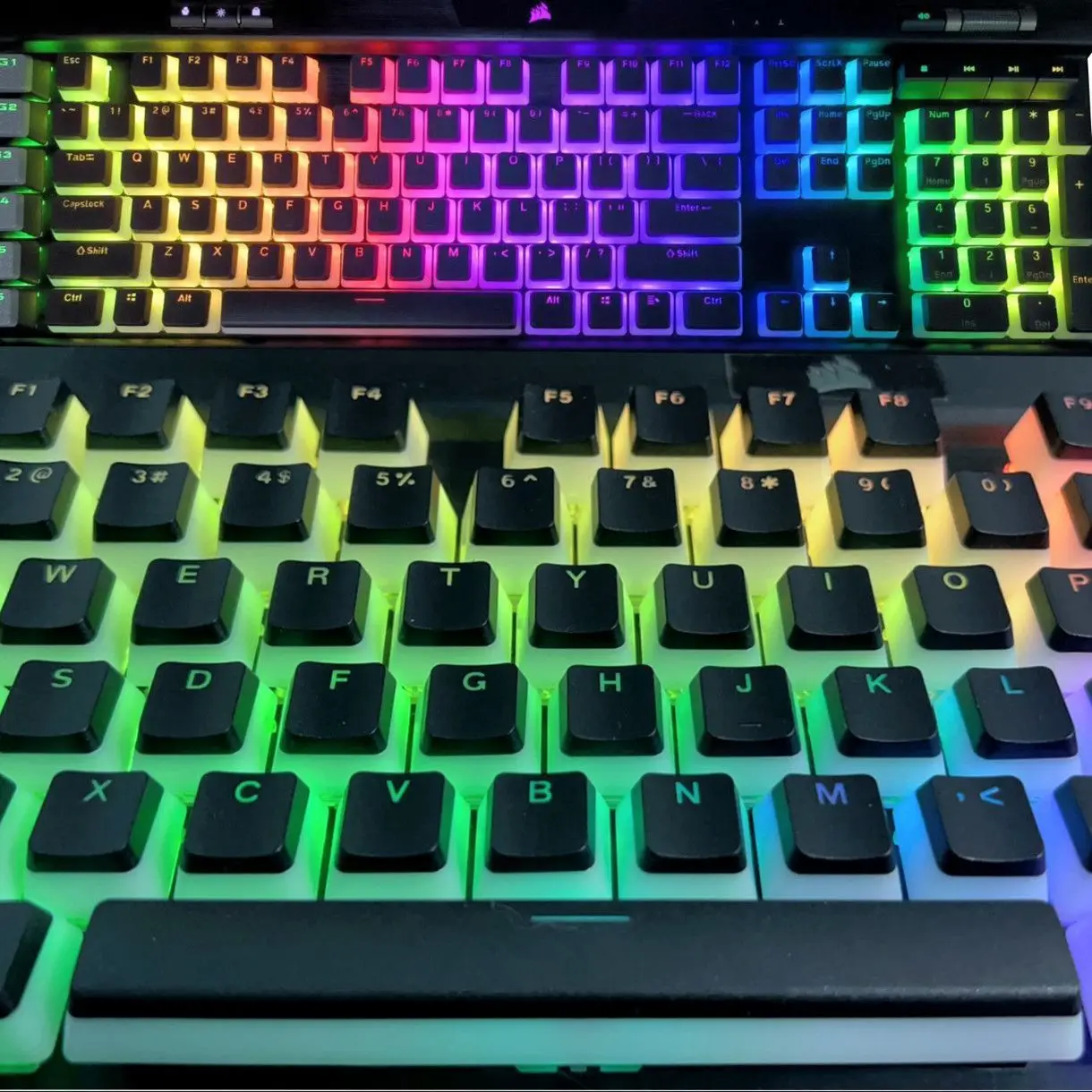 شفافة قرصان بودنغ أغطية المفاتيح PBT غطاء مفتاح للوحة المفاتيح الميكانيكية CORSAIR Corsair K70 K65 K68 K63 K95 LUX STRAFE غطاء مفتاح