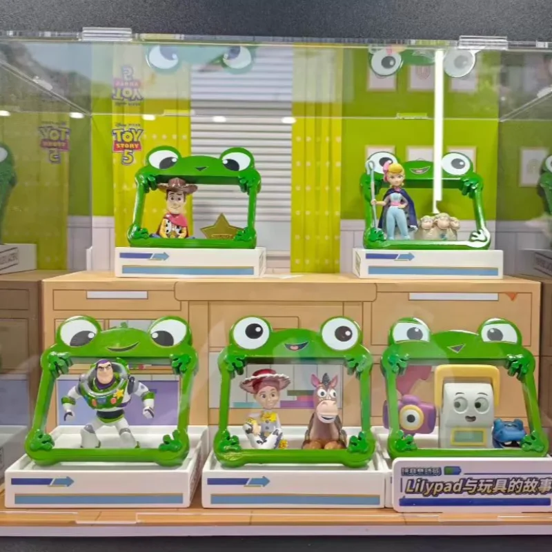 Toy Story 5: La Historia de Lilypad y Caja Sorpresa de Juguetes - Adornos de Escritorio con Formas Lindas de Anime, Juguetes Coleccionables y Regalos