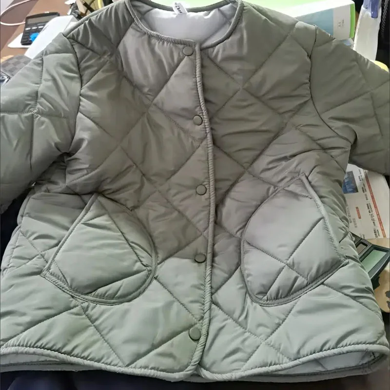 Chaqueta de algodón con cuello redondo para mujer, parka corta, acolchada, cálida, estilo Retro, para otoño e invierno, 2023