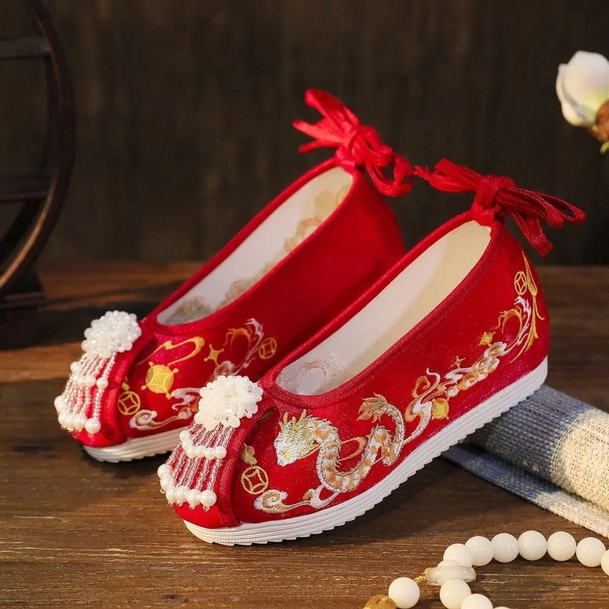 Height Increase Ancient Dance Shoes New Hanfu Shoes Women Student Ancient Style Embroidery Han Element Ankle Boots for Women