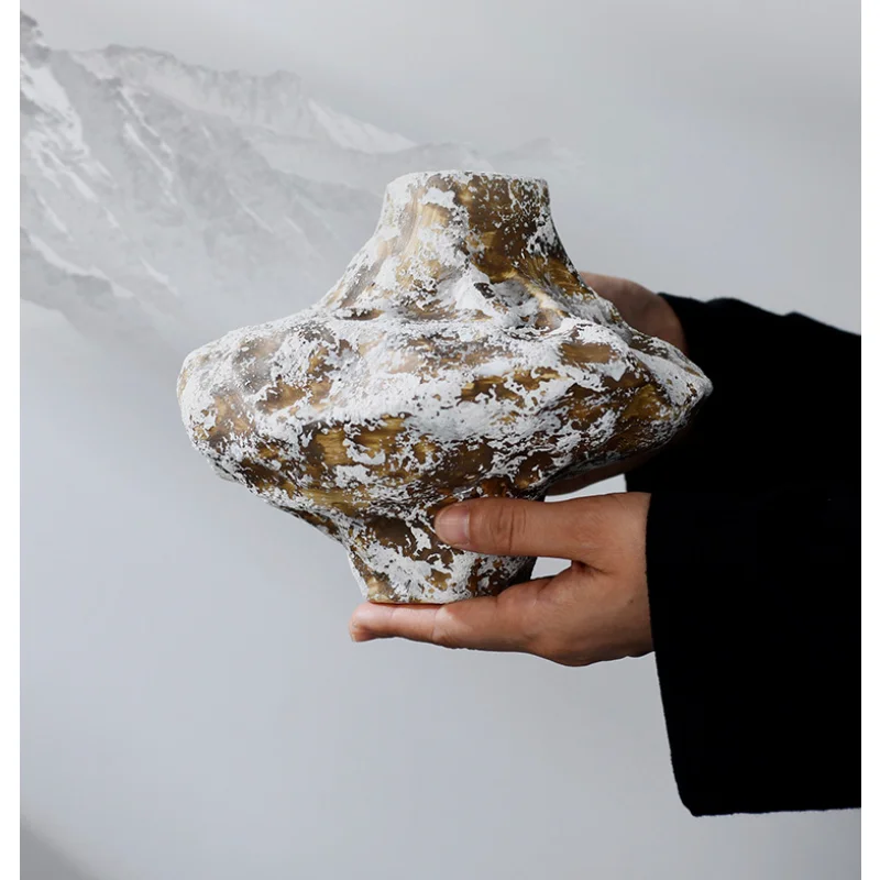 Nordic Gyro Ceramic Vase Creative Living Room Flower Arrangement Hydroponic Light Luxury High-end Art Ornaments Ceramic Vase